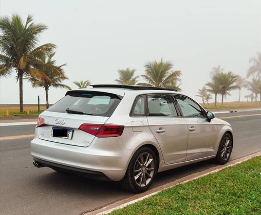 AUDI A3 1.8 TFSI SPORTBACK 16V GASOLINA 4P AUTOMÁTICO AUDI A3 1.8 TFSI SPORTBACK 16V GASOLINA 4P AUTOMÁTICO